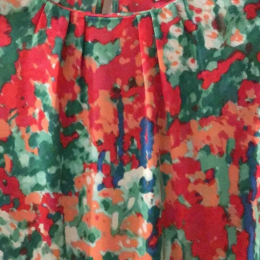 Talbots Multicolor Floral Sleeveless Blouse Size Medium - Picture 3 of 7